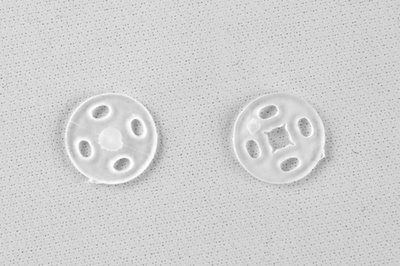 Кнопки пришивные пластиковые 10 мм, блистер 24шт, цв.-прозрачные - купить в Прокопьевске. Цена: 48.41 руб.